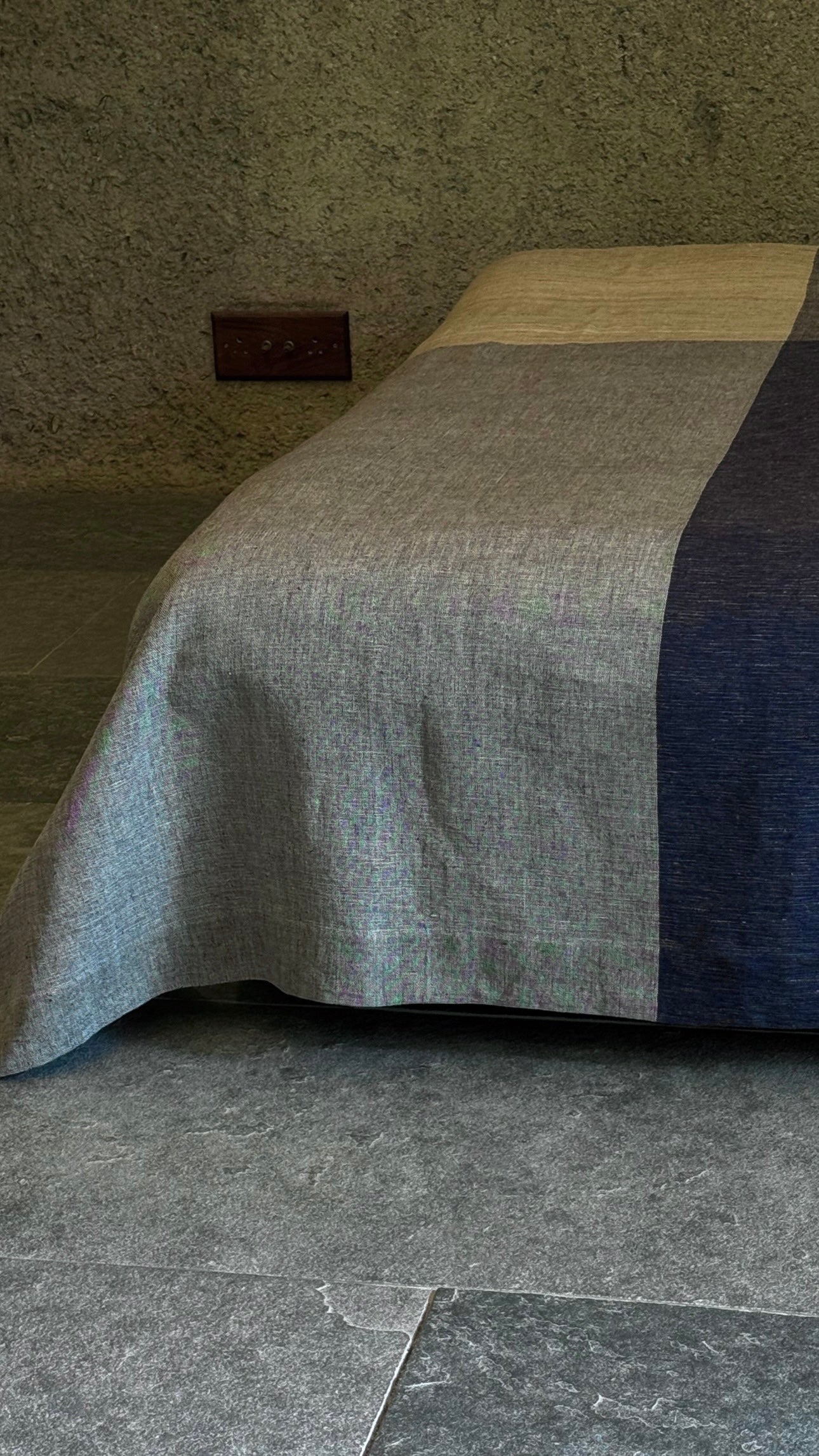 Two-Tone Bed Cover