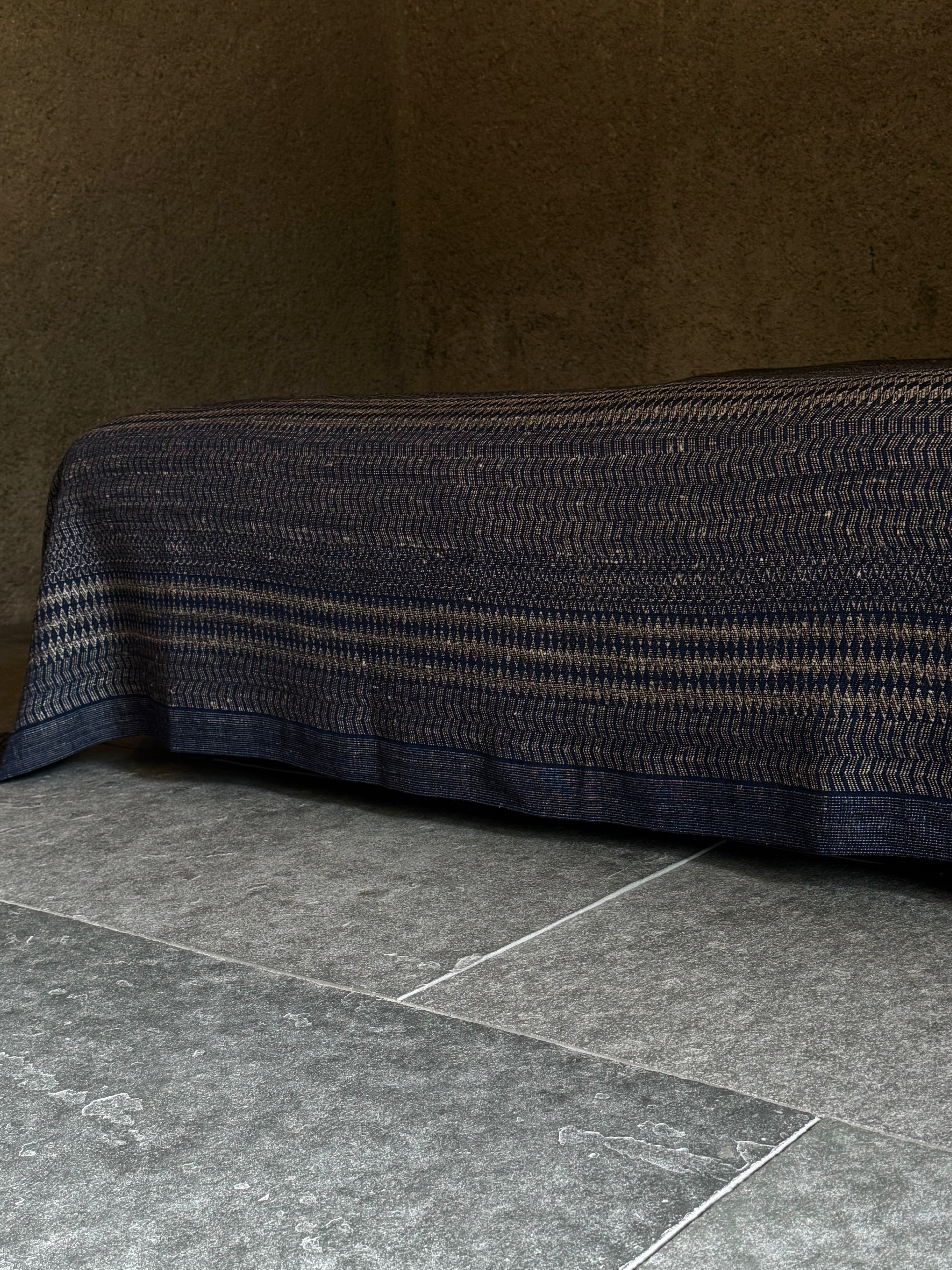 Triangle Design Bed Cover