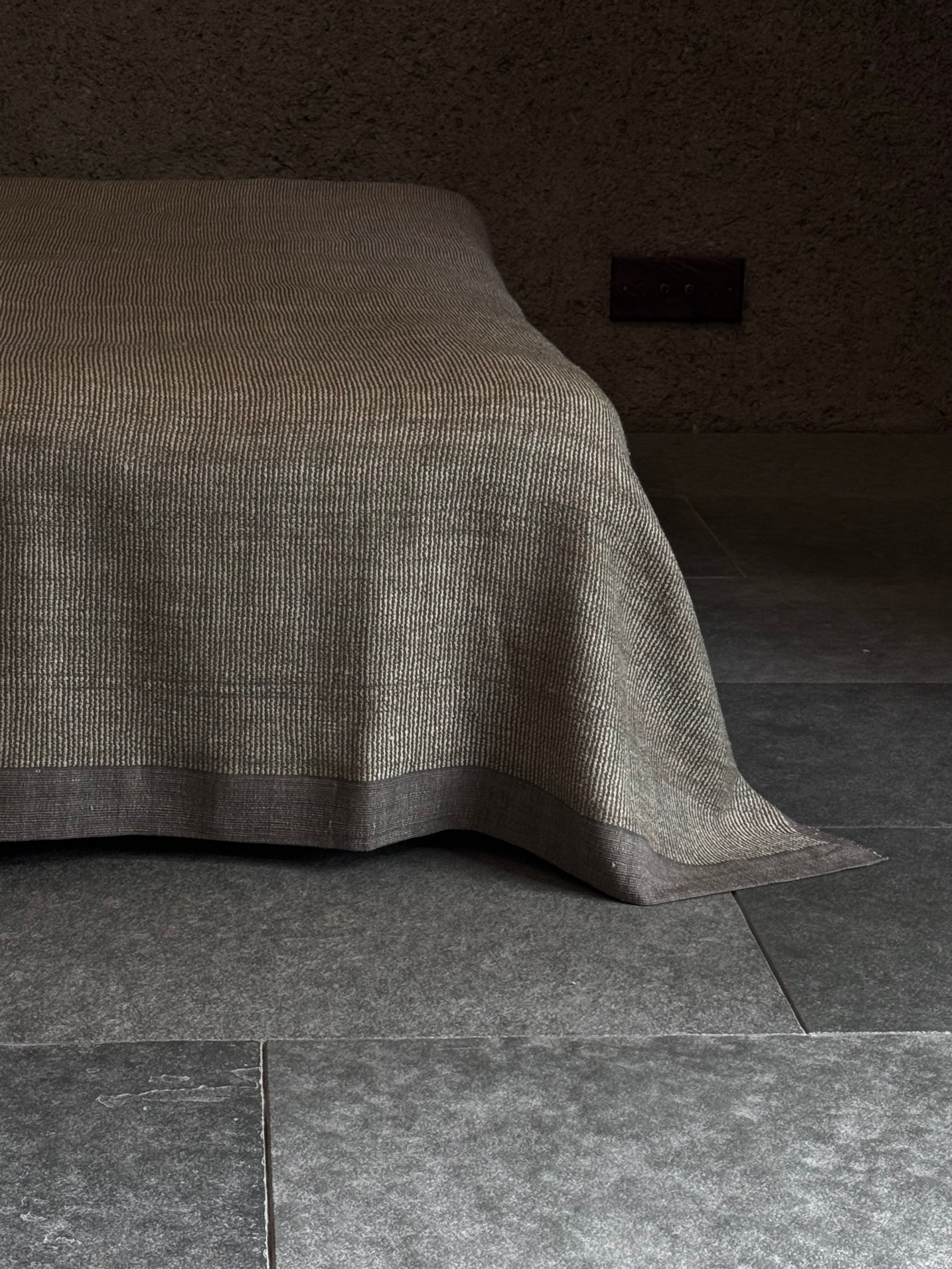 Une  Bed Cover