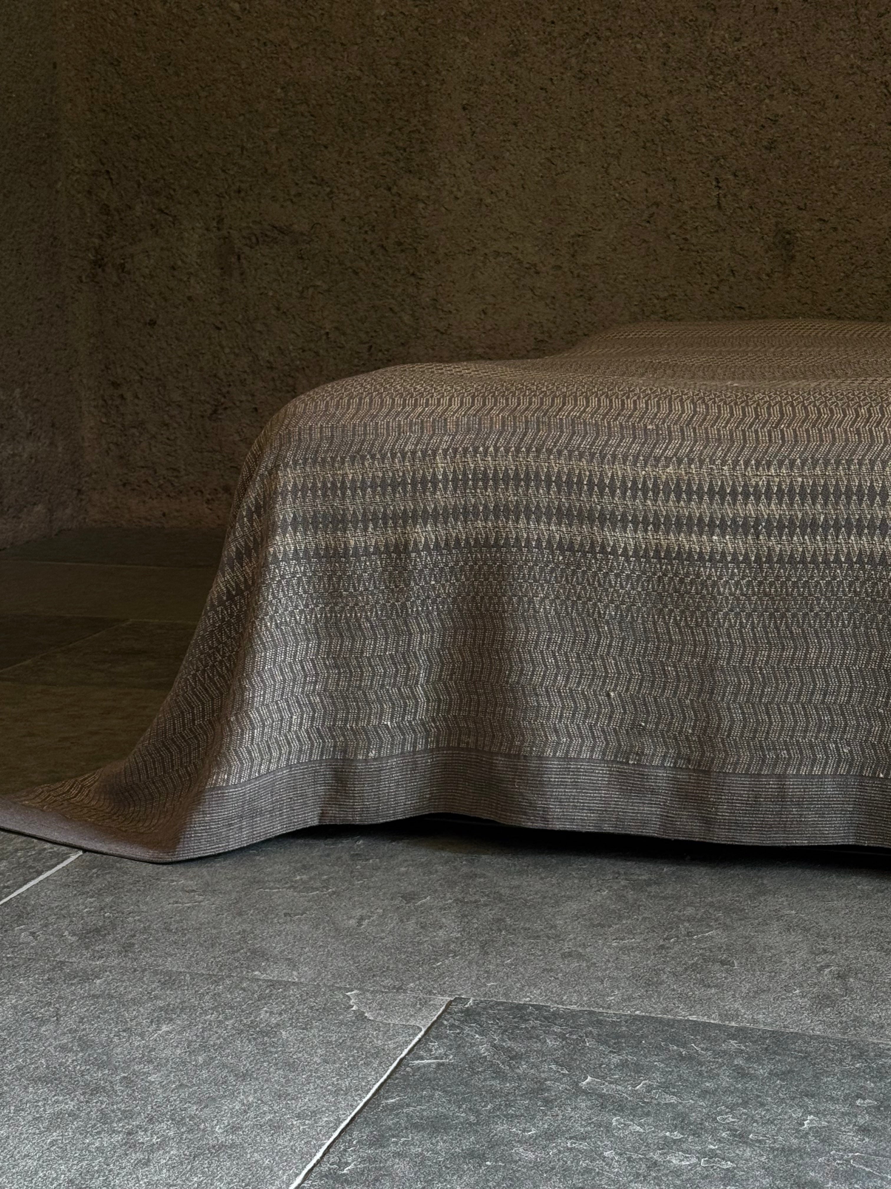 Triangle Design Bed Cover