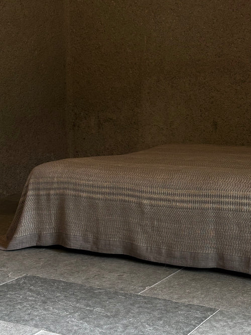 Triangle Design Bed Cover
